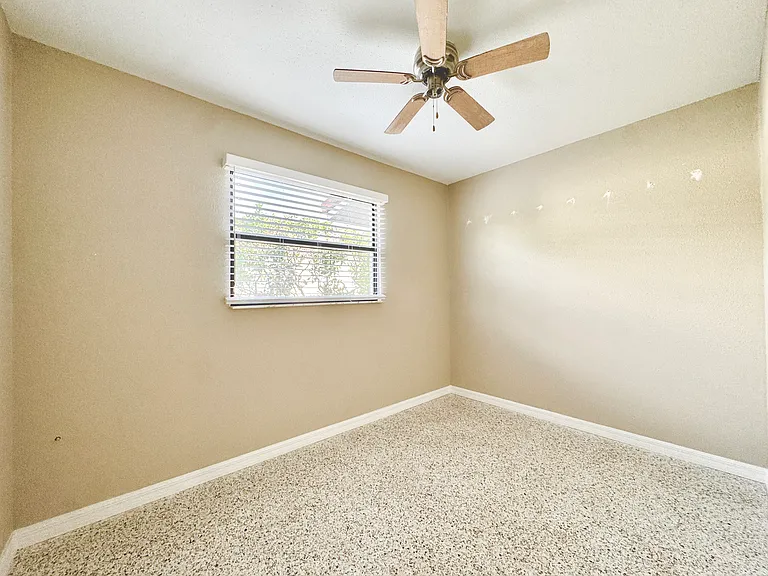 4335 Floramar Ter — Photo 25