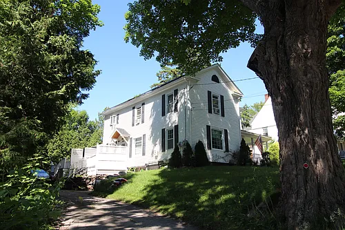 34 Main St #201 Photo 1