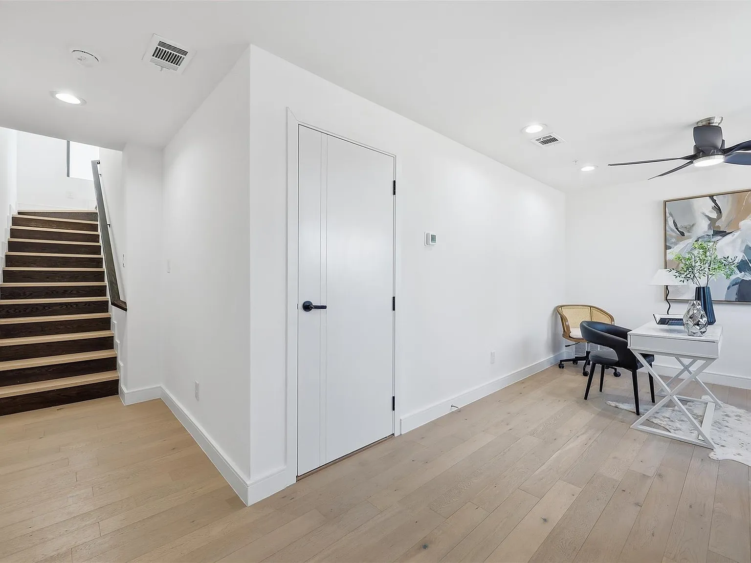 2 bed, 2.5 bath, 1740 sqft, $3,790 — Photo 3