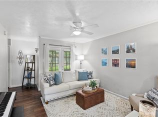 1410 Summit St APT A, College Station, TX 77845