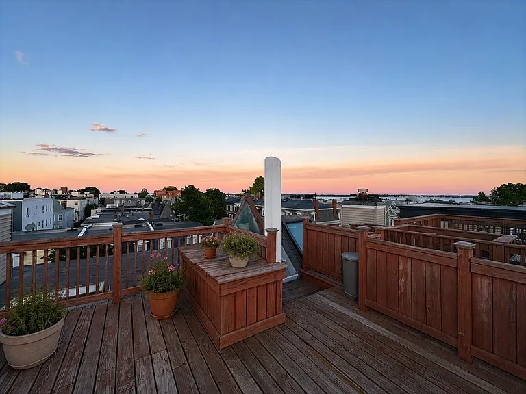 159 M St #3 — Photo 12