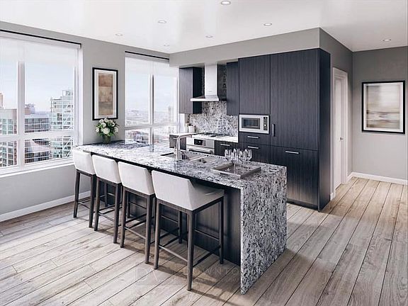 5th image of 600 N Hudson Ave #2002