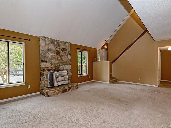 3rd image of 7603 Zermatt Ln