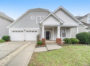 9637 Long Hill Dr, Charlotte, NC 28214
