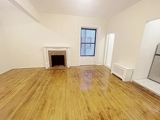 Rented by Rachel Realty | media 11