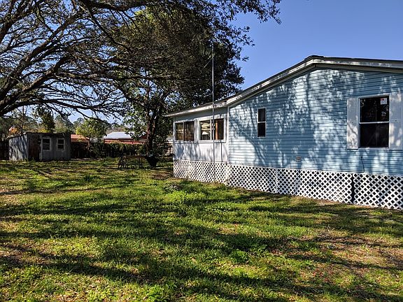 3rd image of 38 Alan Dr