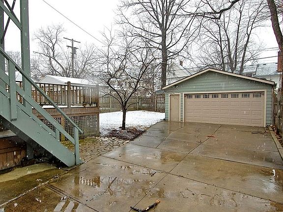 3rd image of 1456 Grace Ave