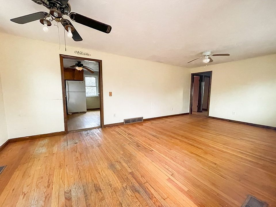 308 Hillside Rd, Westfield, MA 01085 Zillow