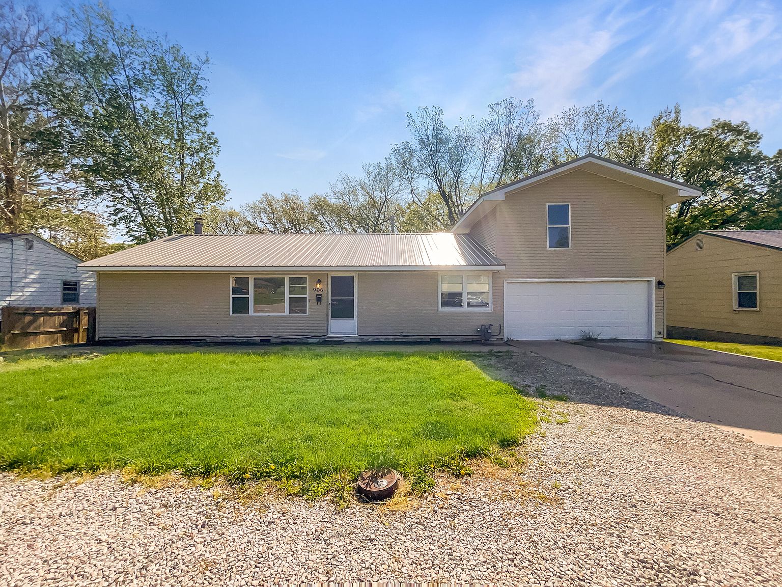 906 N Locust St, Carrollton, MO 64633 MLS 23230 Zillow