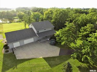 26163 Cooper Rd, Morton, IL 61550