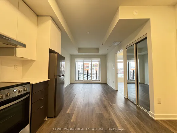165 Canon Jackson Dr #507, Toronto, ON M6M 0B6