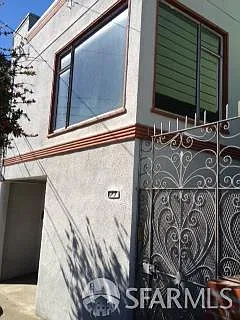 3 bed, 2.0 bath, 1745 sqft, $5,500 — Photo 1