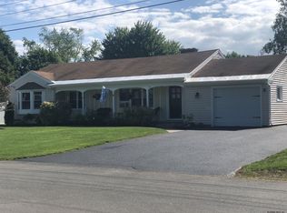 9 Mountain View Rd, Glens Falls, NY 12801