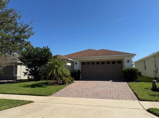 3230 Bayou Ln, Tavares, FL 32778