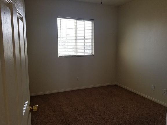 5th image of 3065 San Luis Dr