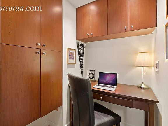 4th image of 16 W 16th St APT 6WN