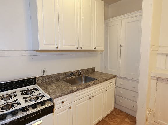 5th image of 1919 W Winnemac Ave #3