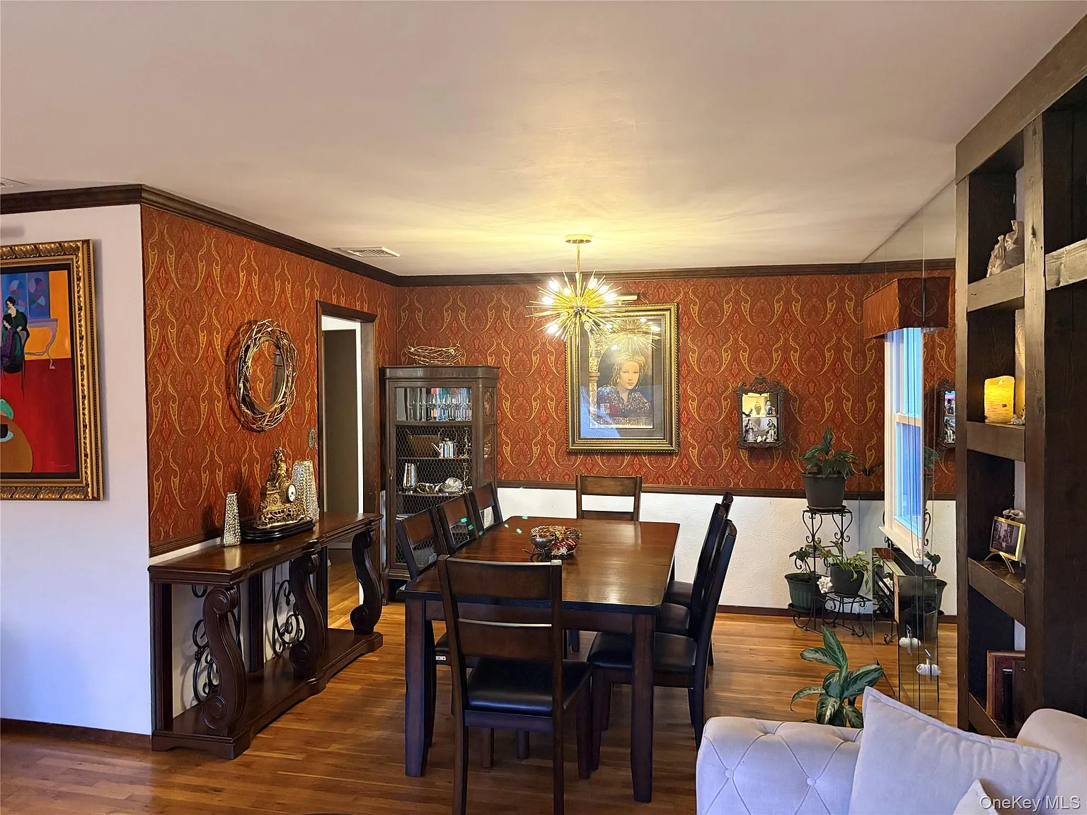 3 bed, 3.0 bath, 1200 sqft, $5,200 — Photo 3