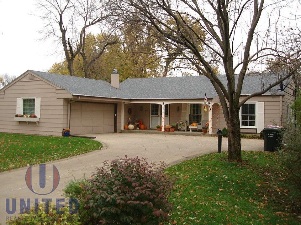 1st image of 417 Eton Ct
