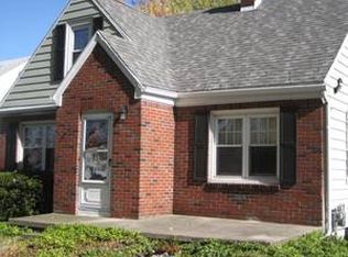 263 Merrymont Rd, Cheektowaga, NY 14225