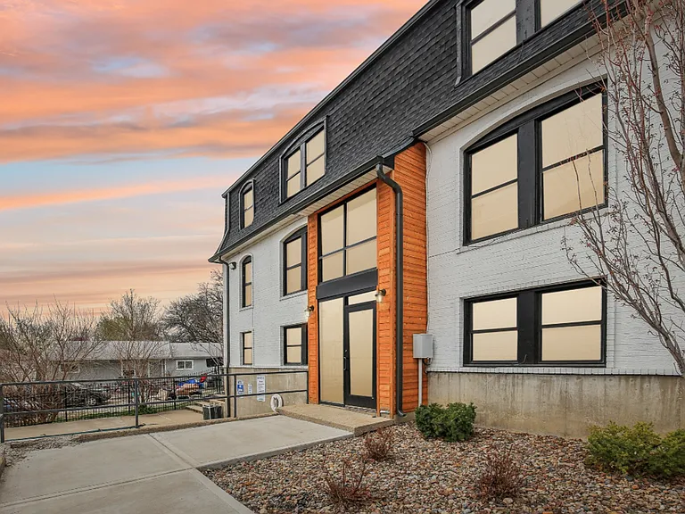 Fieldhouse View Apartments — Photo 8