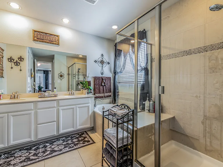 316 Chinchester Dr — Photo 18