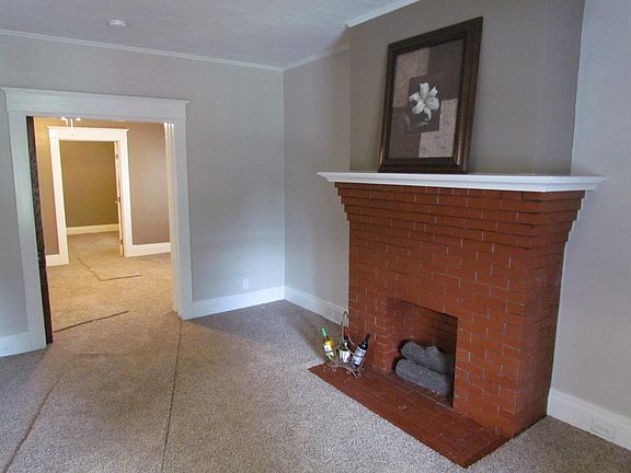 5th image of 21 Maywood Pl Floor 1