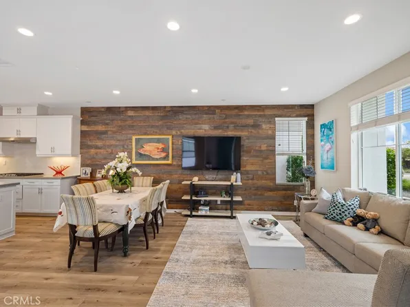 134 Modjeska, Irvine, CA 92618