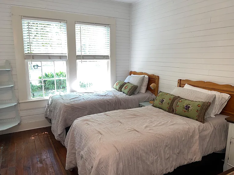 524 Colleton Ave SE — Photo 15