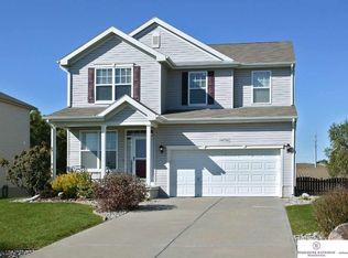 14702 Hummingbird Cir, Bellevue, NE 68123