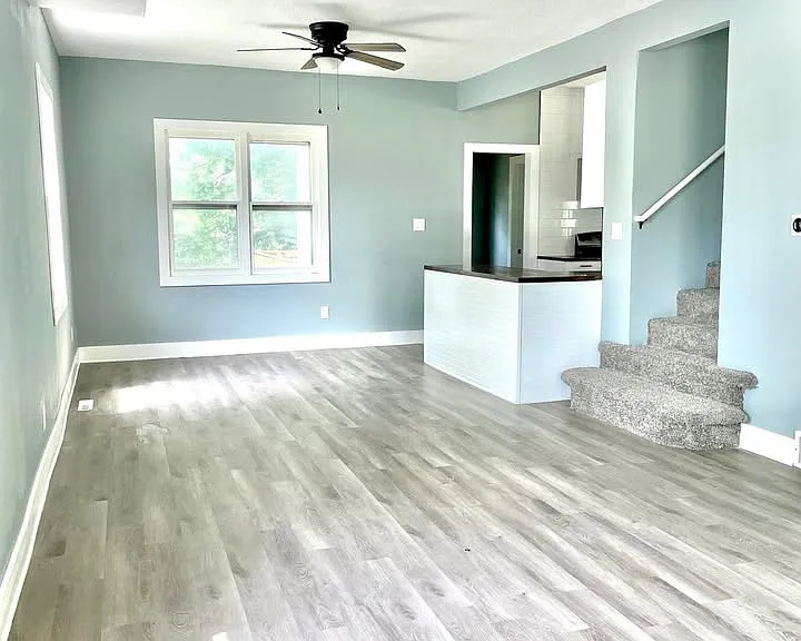 707 Gray St — Photo 4