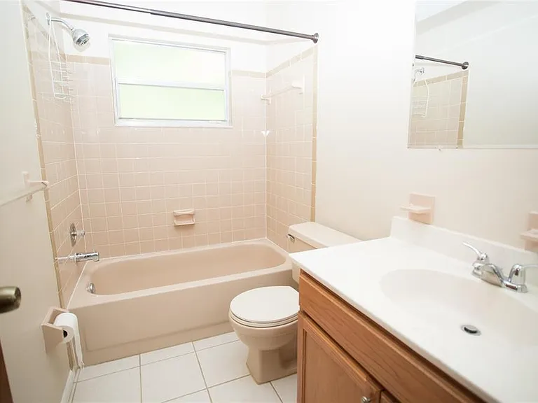 10124 Carrin Rd — Photo 11