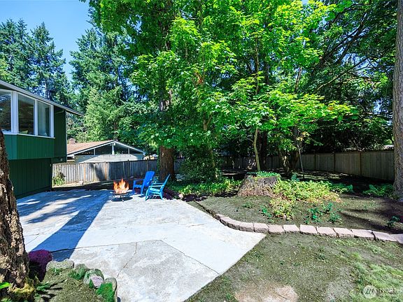 5th image of 12822 NE 68th Street