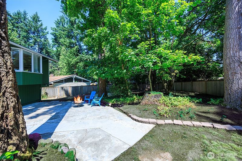 5th image of 12822 NE 68th Street