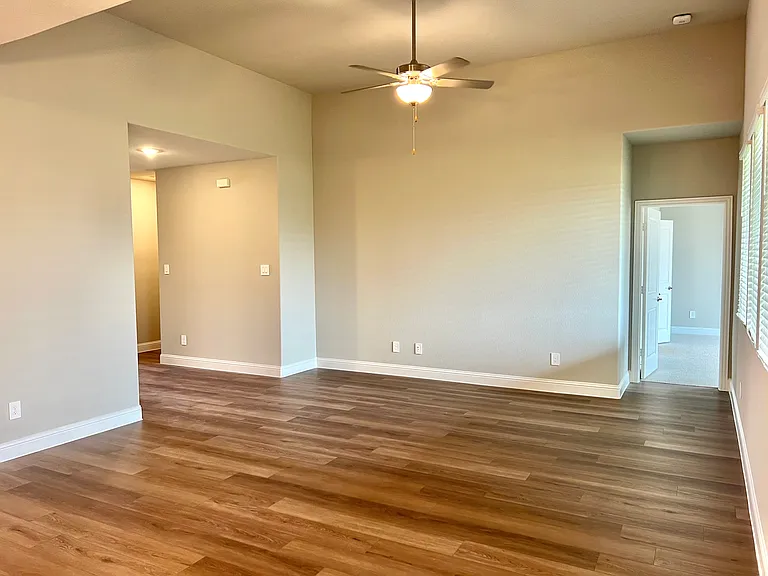 1409 Winters Way — Photo 22