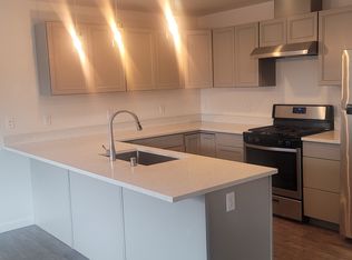 8950 Elim St, Anchorage, AK 99507