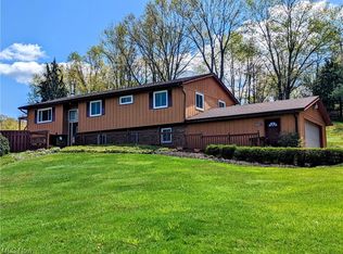 48821 Pancake Clarkson Rd, Rogers, OH 44455