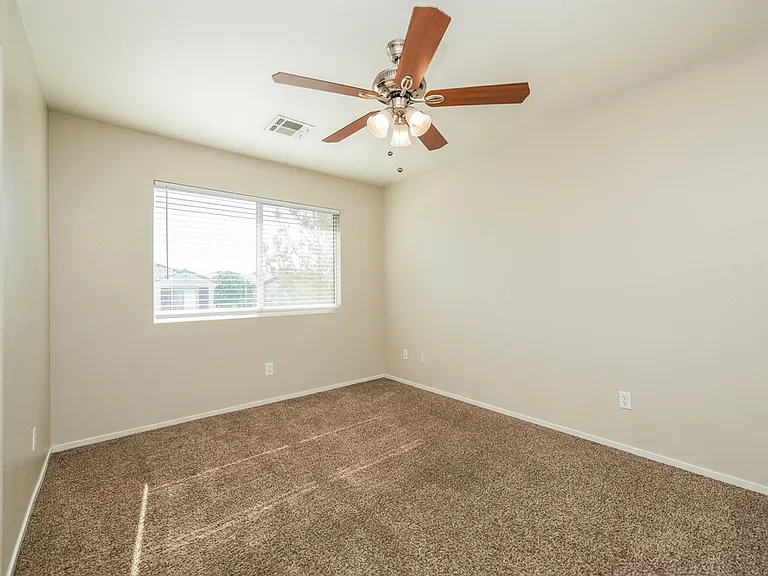1240 Maple Pines Ave — Photo 13