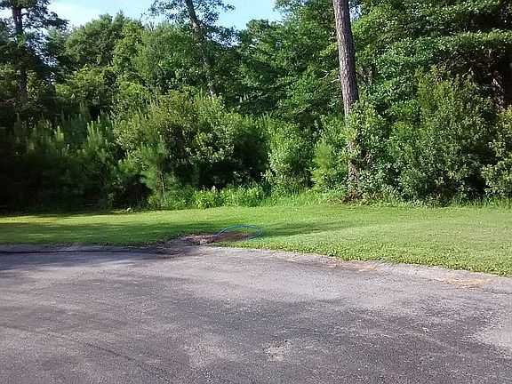 4th image of 142 Lighthouse Dr