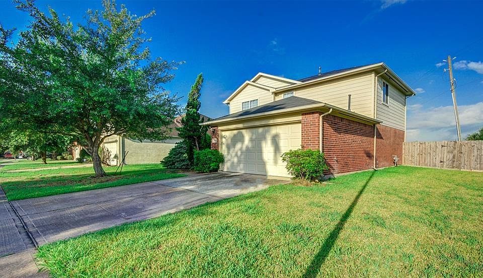 1st image of 13414 Wesley Oaks Dr