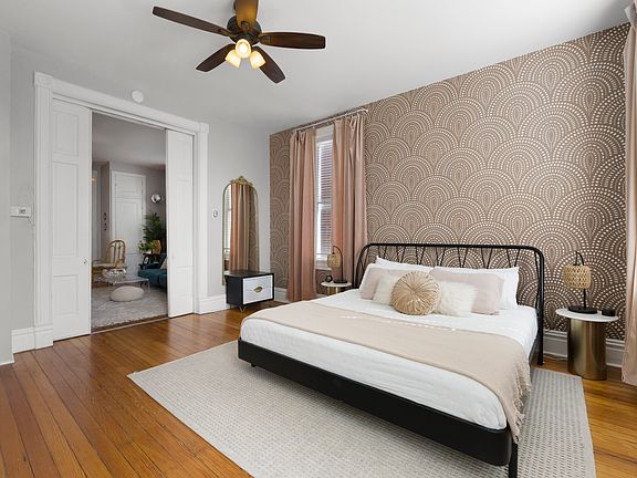 3rd image of 1921 Arsenal St #2F