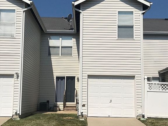 2nd image of 722 Hyde Dr