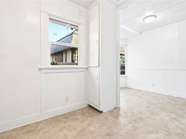 316 W Kenneth Rd — Photo 30