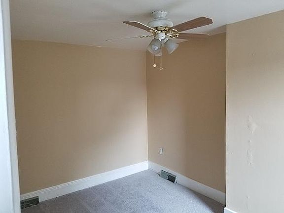 3rd image of 828 N Pine St #2