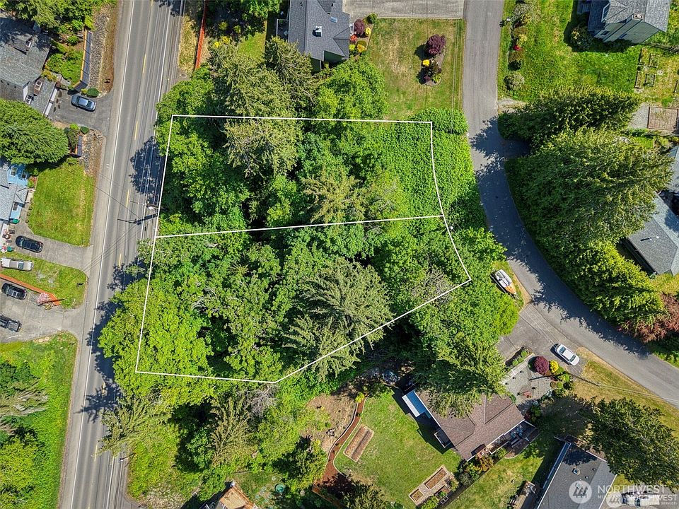 1st image of 24115 Madura Drive NE