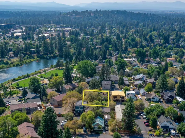 111 NW Jefferson Pl, Bend, OR 97703