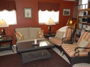 1787 Lake Rd, Newport, VT 05855