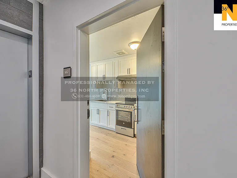 301 Main Street — Photo 3