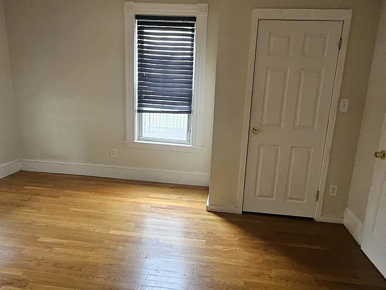 376 Medford St #1 — Photo 9