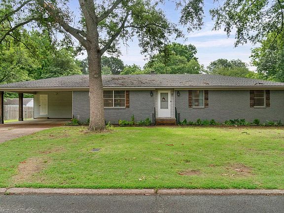 2nd image of 8 Susan Dr